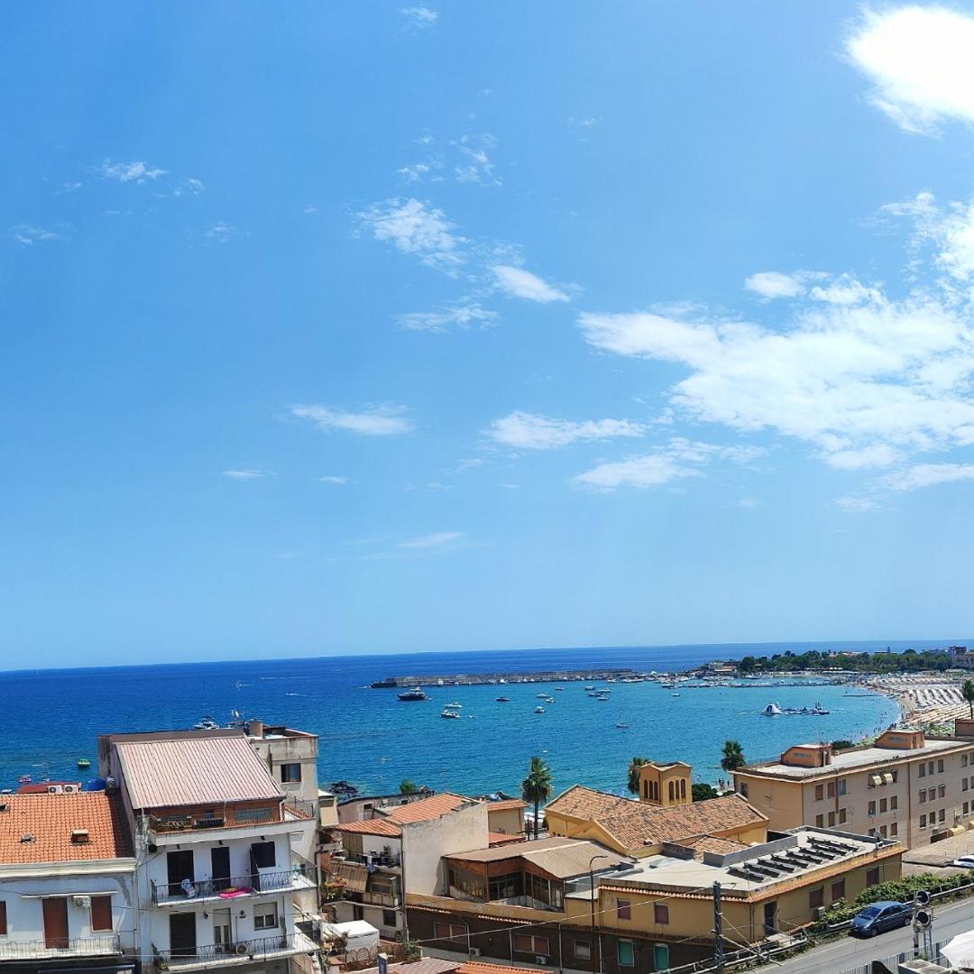 A Casa Dei Nonni Lägenhet Giardini Naxos Exteriör bild